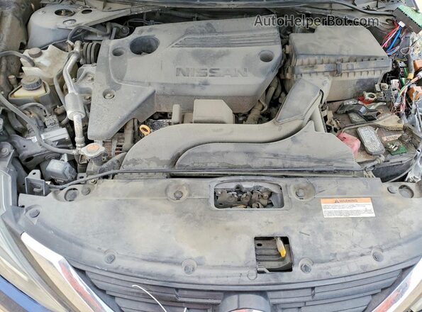 1N4AL3AP7HC263613 2017 NISSAN ALTIMA Blue Rear interior view