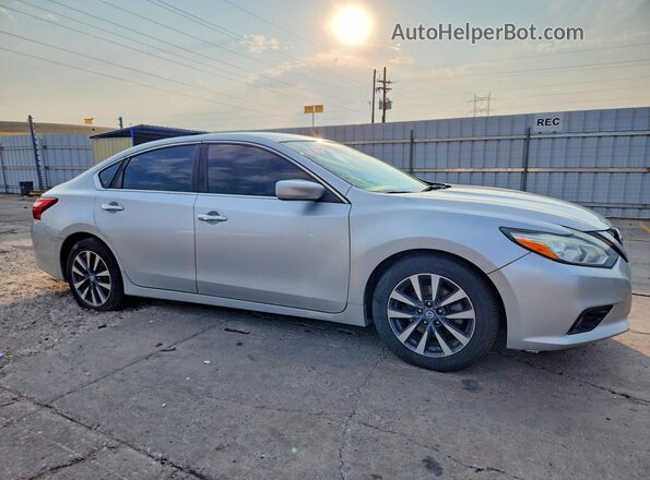 1N4AL3AP7HC271159 2017 NISSAN ALTIMA Серебряный Передняя правая четверть