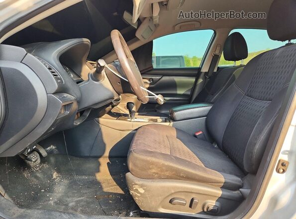 1N4AL3AP7HC271159 2017 NISSAN ALTIMA Серебряный Вид салона спереди