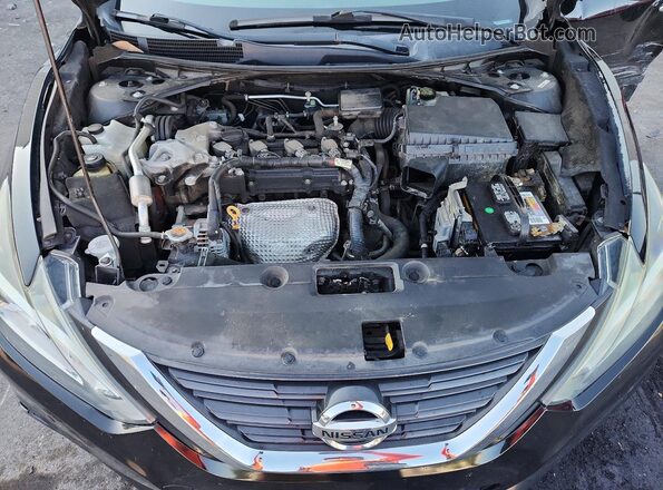 1N4AL3AP7HN318839 2017 NISSAN ALTIMA Black Rear interior view