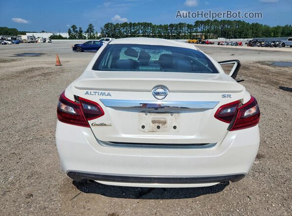 1N4AL3AP7JC109862 2018 NISSAN ALTIMA White Rear view
