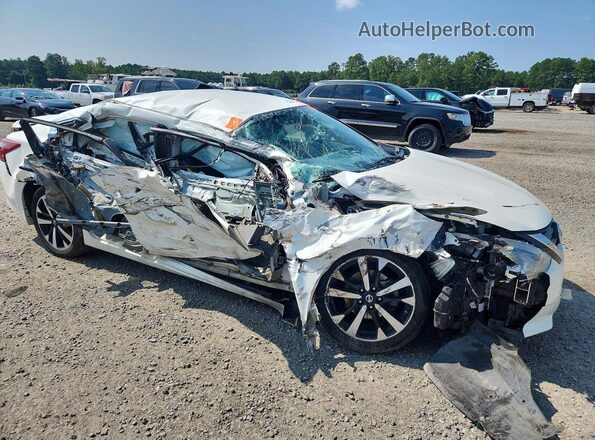 1N4AL3AP7JC109862 2018 NISSAN ALTIMA White Front right