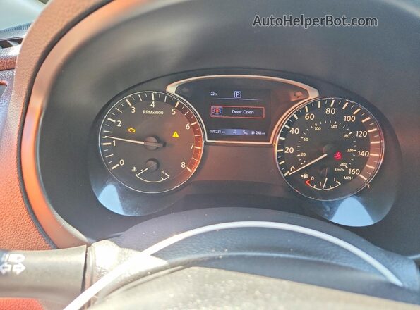 1N4AL3AP7JC179247 2018 NISSAN ALTIMA White Vista del cuadro de instrumentos