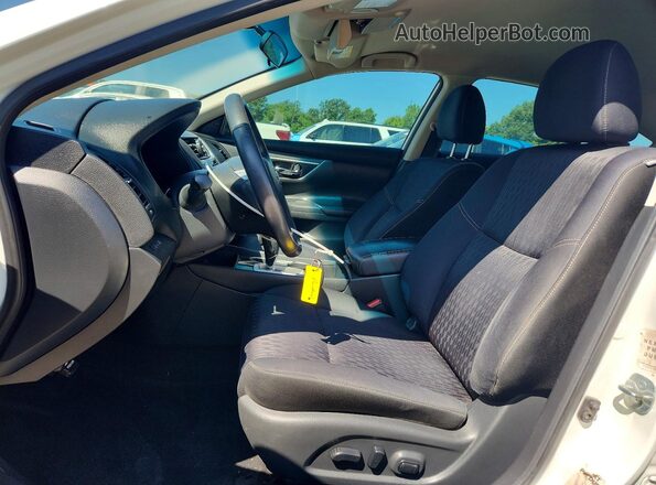 1N4AL3AP7JC179247 2018 NISSAN ALTIMA White Vista interior delantera