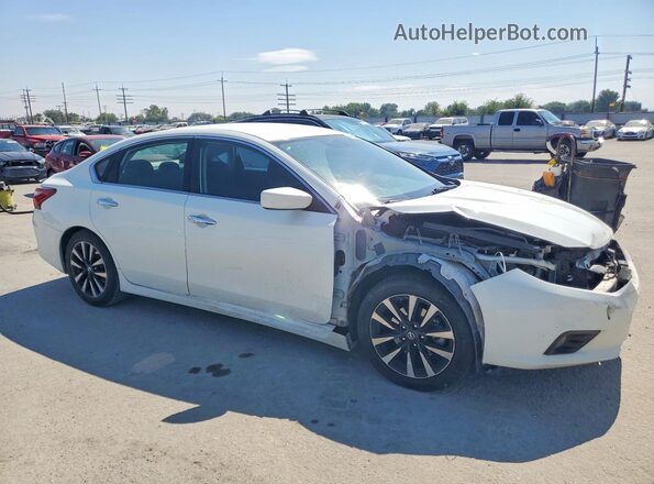 1N4AL3AP7JC214952 2018 NISSAN ALTIMA White Front right
