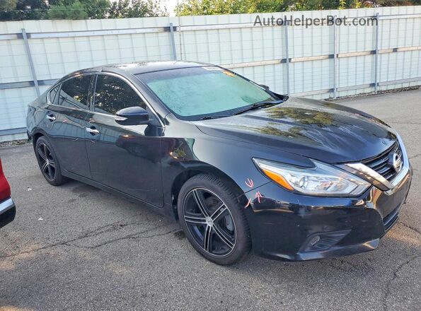 1N4AL3AP7JC242430 2018 NISSAN ALTIMA Черный Передняя правая четверть