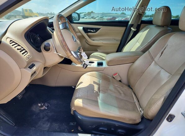 1N4AL3AP8GC289958 2016 NISSAN ALTIMA White Սալոնի դիմացի տեսք