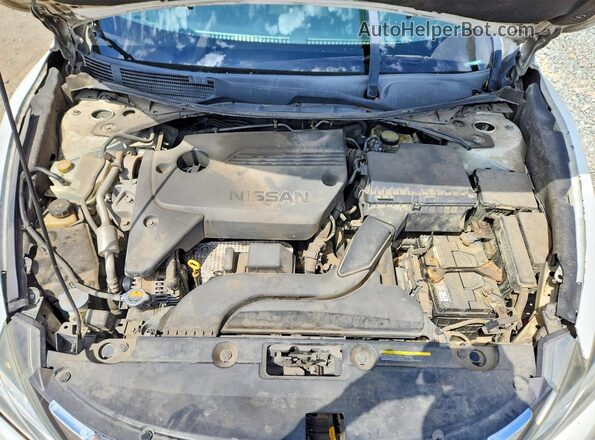 1N4AL3AP8GC289958 2016 NISSAN ALTIMA White Սալոնի հետևի տեսք