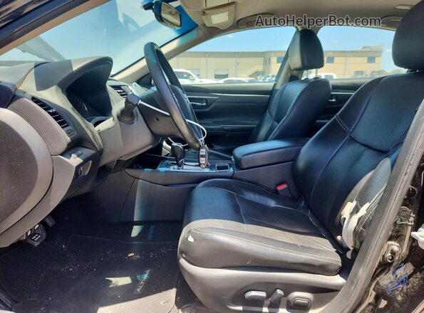 1N4AL3AP8HC155470 2017 NISSAN ALTIMA Черный Вид салона спереди