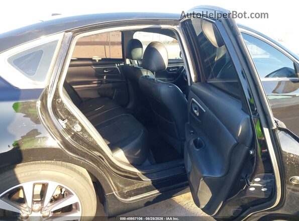 1N4AL3AP8HC174813 2017 NISSAN ALTIMA Black VIN კოდის სტიკერის ხედი