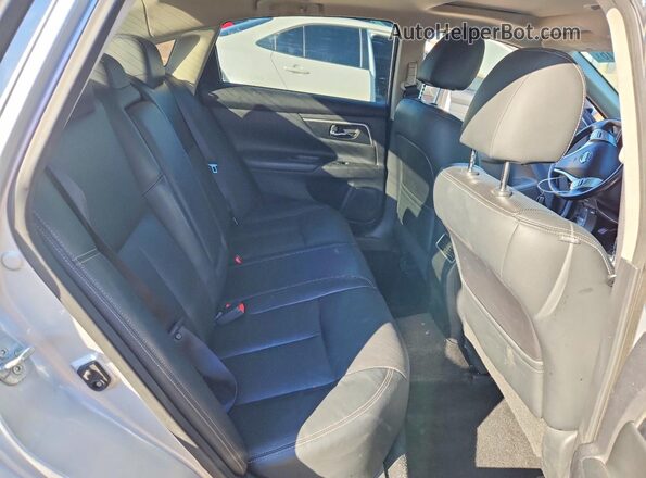 1N4AL3AP8HC226604 2017 NISSAN ALTIMA Silver Rear seats view