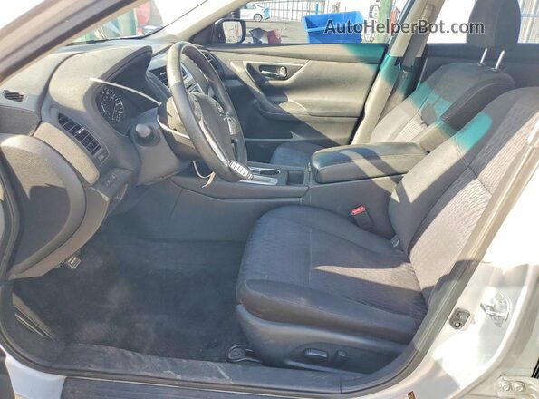 1N4AL3AP8HC232368 2017 NISSAN ALTIMA Silver Front interior view