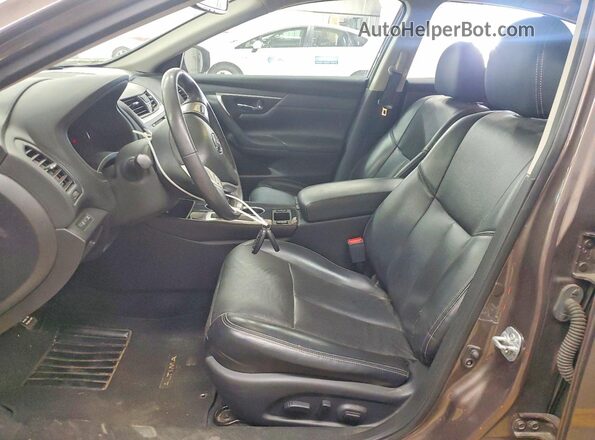 1N4AL3AP8HC245847 2017 NISSAN ALTIMA Gray Front interior view