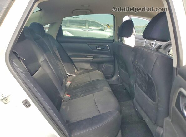 1N4AL3AP8HC267301 2017 NISSAN ALTIMA White Vista de los asientos traseros