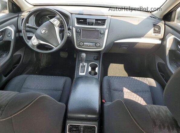 1N4AL3AP8HC483388 2017 NISSAN ALTIMA Silver Вид панелі приладів