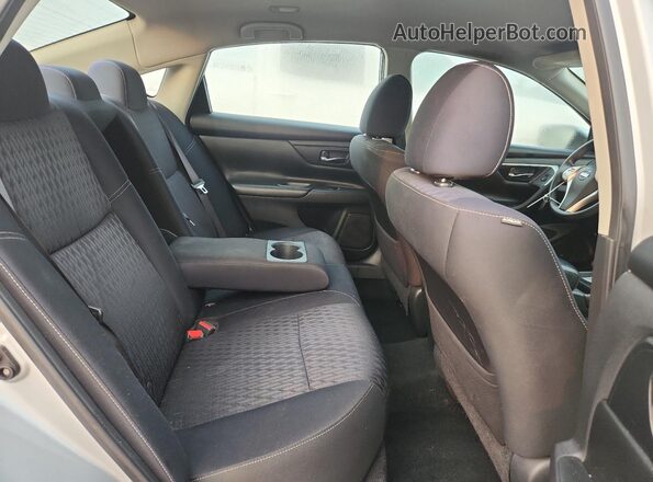 1N4AL3AP8HN367001 2017 NISSAN ALTIMA Silver Вид задніх сидінь
