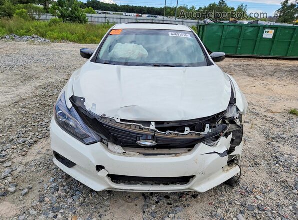 1N4AL3AP8JC163574 2018 NISSAN ALTIMA White Widok z przodu