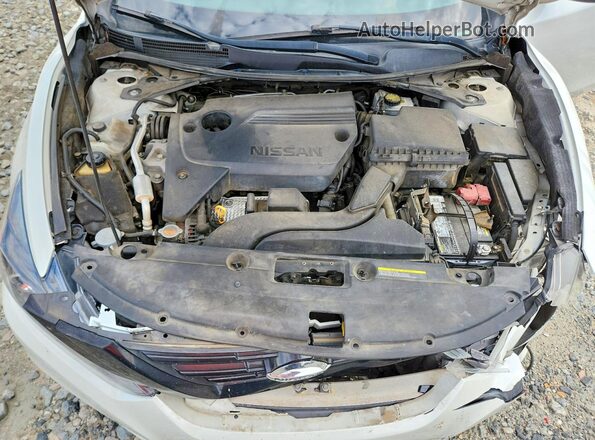 1N4AL3AP8JC163574 2018 NISSAN ALTIMA White Widok wnętrza z tyłu