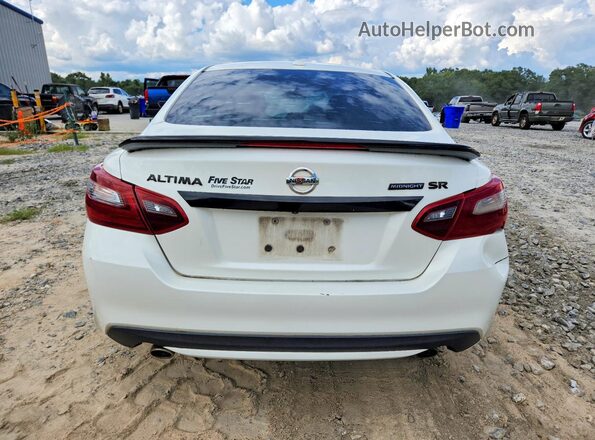 1N4AL3AP8JC163574 2018 NISSAN ALTIMA White Widok z tyłu