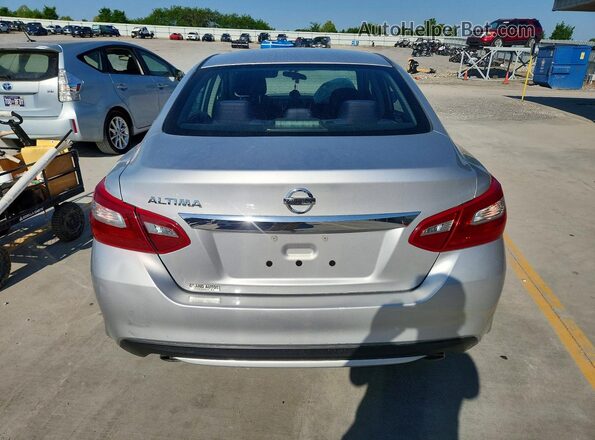 1N4AL3AP8JC250746 2018 NISSAN ALTIMA Silver Вид ззаду