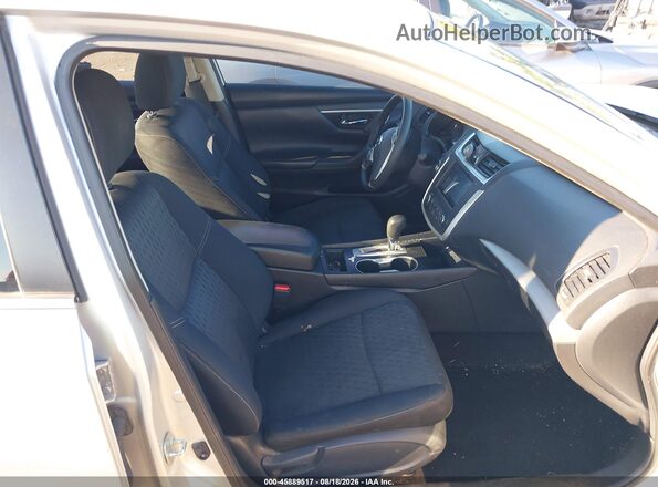 1N4AL3AP8JC281592 2018 NISSAN ALTIMA Серебряный Вид салона спереди