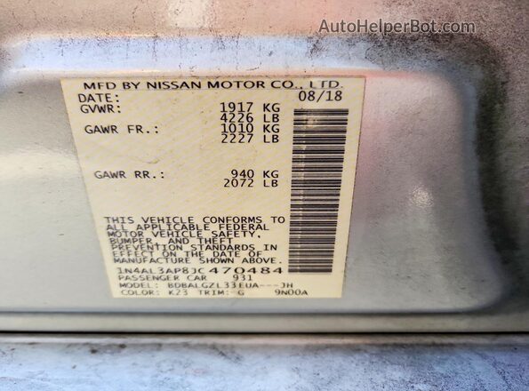 1N4AL3AP8JC470484 2018 NISSAN ALTIMA Silver Widok komory silnika