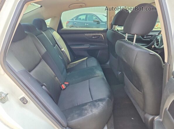 1N4AL3AP9GC180537 2016 NISSAN ALTIMA White Widok tylnych siedzeń