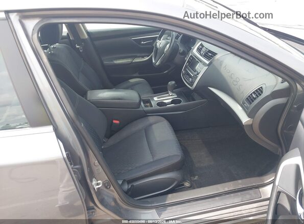 1N4AL3AP9GC182725 2016 NISSAN ALTIMA Gray Front interior view