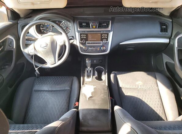 1N4AL3AP9GC210653 2016 NISSAN ALTIMA Red Widok deski rozdzielczej