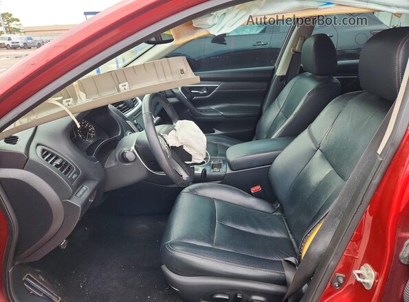 1N4AL3AP9GC276247 2016 NISSAN ALTIMA Red Front interior view