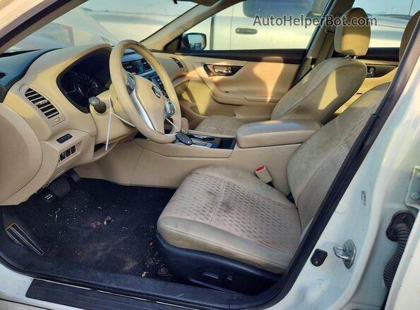 1N4AL3AP9GC277902 2016 NISSAN ALTIMA White Widok wnętrza z przodu