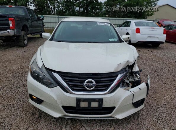 1N4AL3AP9GC288866 2016 NISSAN ALTIMA White Widok z przodu