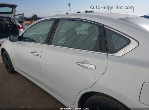 1N4AL3AP9GN327945 2016 NISSAN ALTIMA White 
