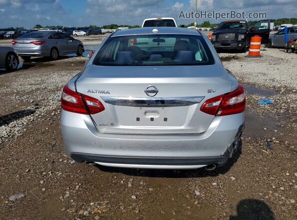 1N4AL3AP9HC125698 2017 NISSAN ALTIMA Silver Vista trasera