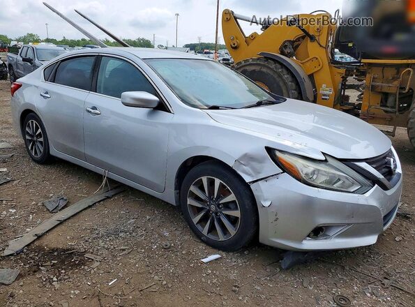 1N4AL3AP9HC168213 2017 NISSAN ALTIMA Silver Przód prawy