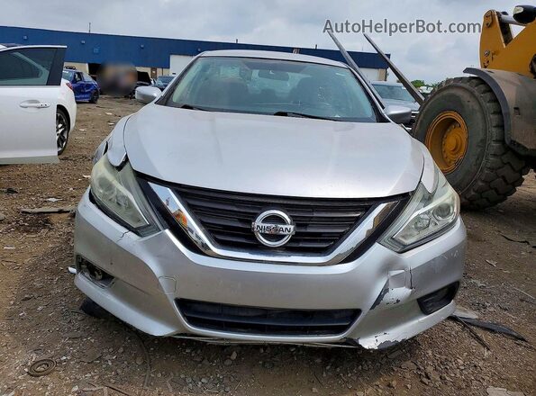 1N4AL3AP9HC168213 2017 NISSAN ALTIMA Silver Widok z przodu