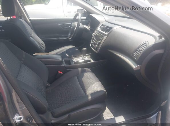 1N4AL3AP9HC171242 2017 NISSAN ALTIMA Серый Вид салона спереди