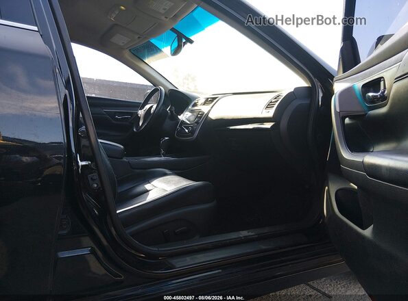1N4AL3AP9HC176523 2017 NISSAN ALTIMA Black Front interior view