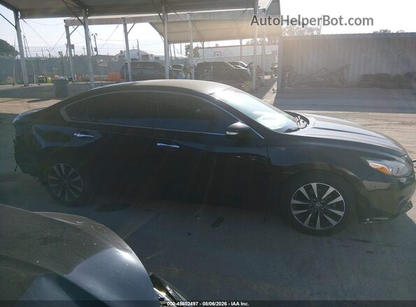 1N4AL3AP9HC176523 2017 NISSAN ALTIMA Black 360 interior view