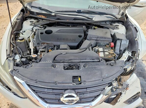 1N4AL3AP9HC235151 2017 NISSAN ALTIMA Белый Вид задней части салона
