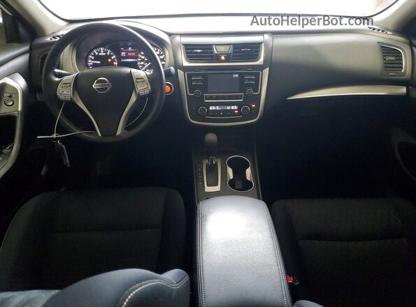 1N4AL3AP9HC255206 2017 NISSAN ALTIMA White Vista del salpicadero