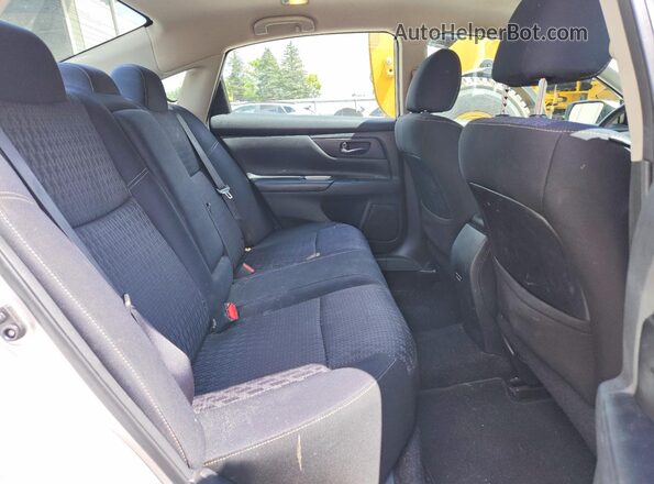 1N4AL3AP9HN330801 2017 NISSAN ALTIMA Silver Հետևի նստատեղերի տեսք
