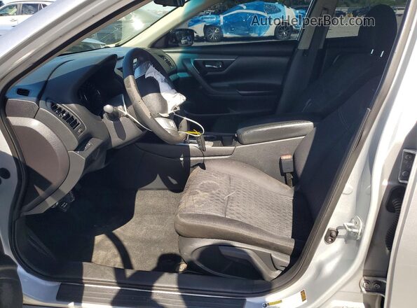 1N4AL3AP9HN332015 2017 NISSAN ALTIMA Silver Front interior view