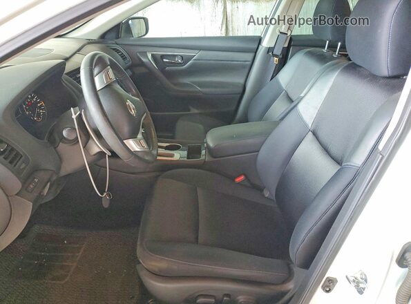 1N4AL3AP9JC134729 2018 NISSAN ALTIMA White Вид салону спереду