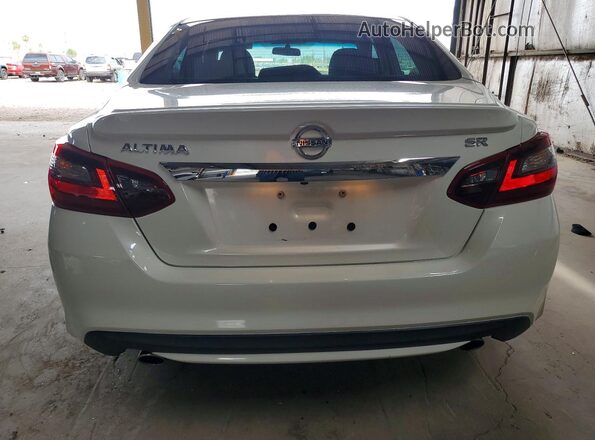 1N4AL3AP9JC134729 2018 NISSAN ALTIMA White Вид ззаду