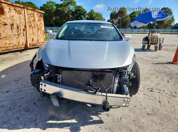 1N4AL3AP9JC156102 2018 NISSAN ALTIMA Серебряный Вид спереди
