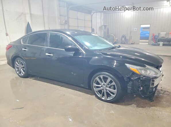 1N4AL3AP9JC173949 2018 NISSAN ALTIMA Черный Передняя правая четверть