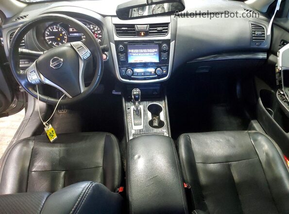 1N4AL3AP9JC174244 2018 NISSAN ALTIMA Silver Widok deski rozdzielczej