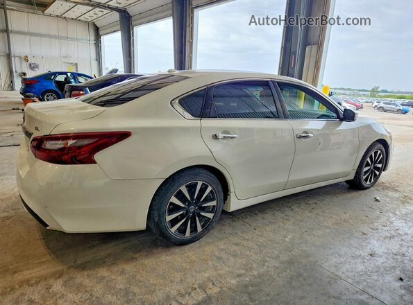 1N4AL3AP9JC188788 2018 NISSAN ALTIMA White Tył prawy