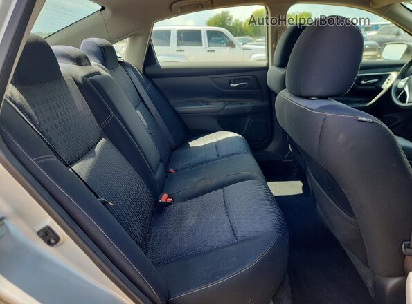 1N4AL3APXGC134876 2016 NISSAN ALTIMA Серебряный Вид задних сидений